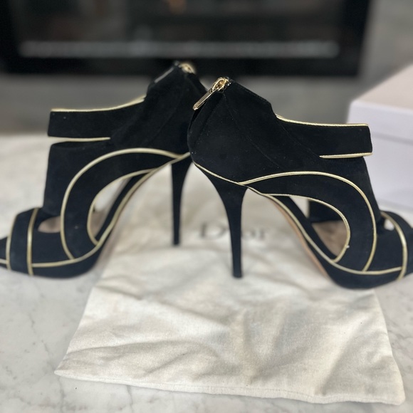 Christian Dior Balck Suede and Gold Heel - Picture 4 of 5